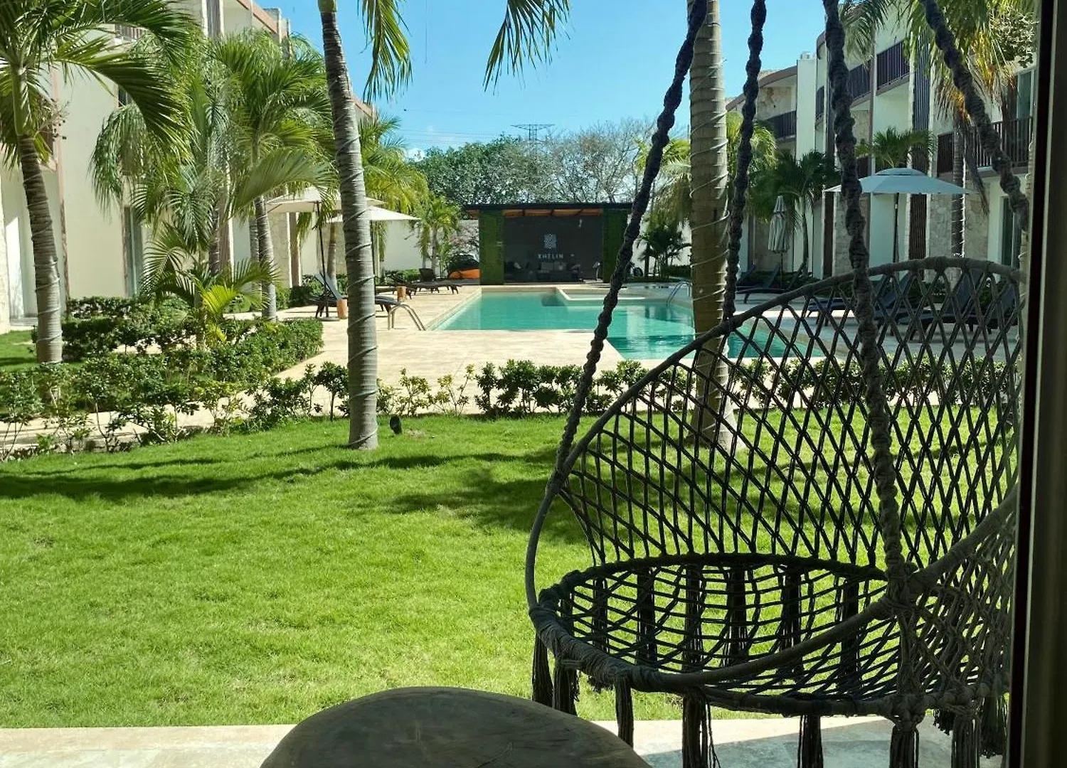 Apartment Cozy Poolside Condo Playa del Carmen
